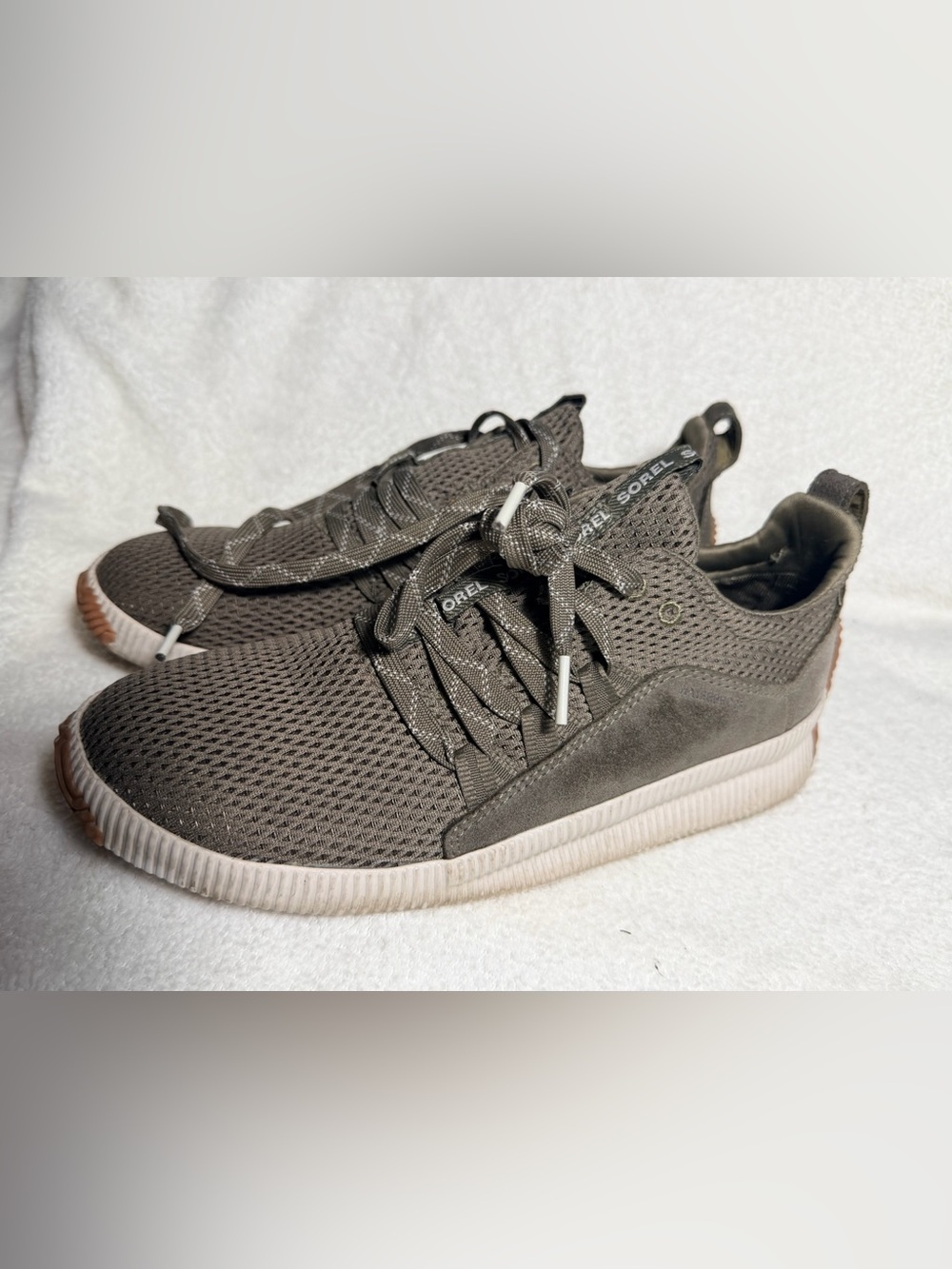 Sorel Out 'N About Plus Sage Green Waterproof Sneakers - Women's Size 8.5 - Picture 2 of 7